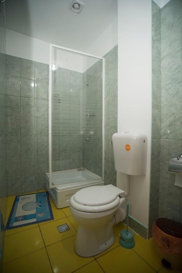 Хостелы Hostel Ruxandra Фокшани-27